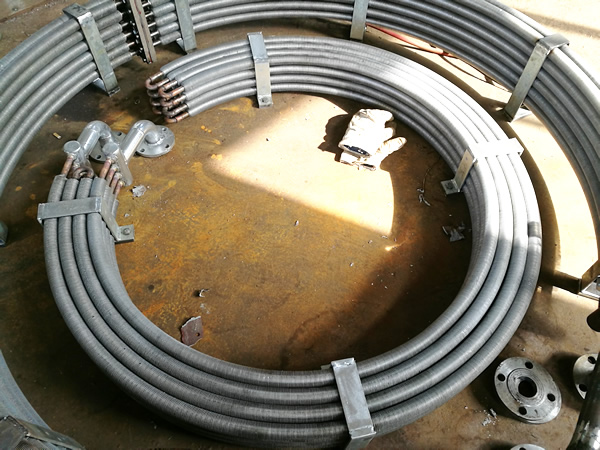 春陽 - 坦水電站油冷卻器-上導(dǎo)、下導(dǎo)